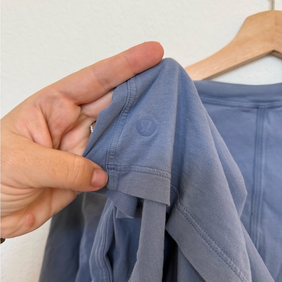 Lululemon Long Sleeve Shirt Blue Size 4 - Picture 3 of 4